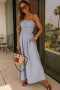 Robe longue rayures bleu et blanc - même pose terrasse